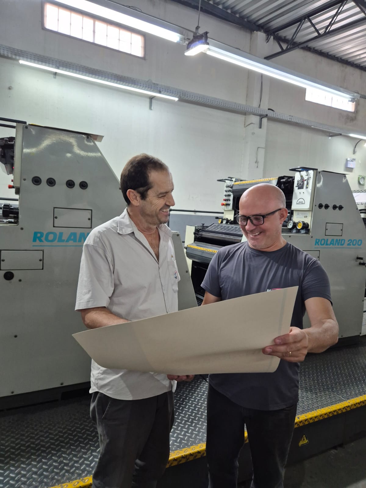 Equipe Kromos na produção gráfica